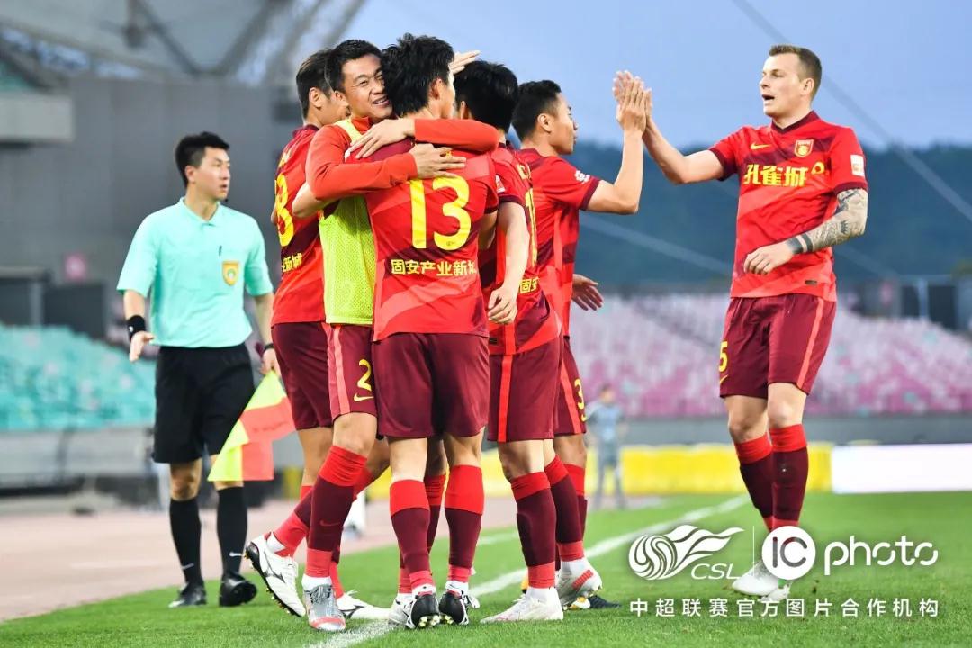 مشاهدة مباراة ليفربول مباشر الان تويتردليل شامل لمتابعة المباريات